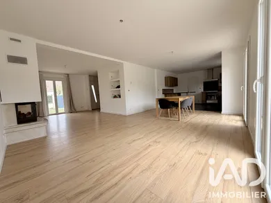 Maison traditionnelle à Fontenailles (77370)