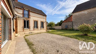 Maison de village à Étigny (89510)