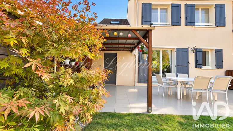 Maison 5 pièces 95 m² · à Pontault-Combault · 95 m² · 355 000 €