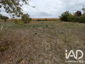 Terrain à bâtir à Beaufort-en-Anjou (49250)