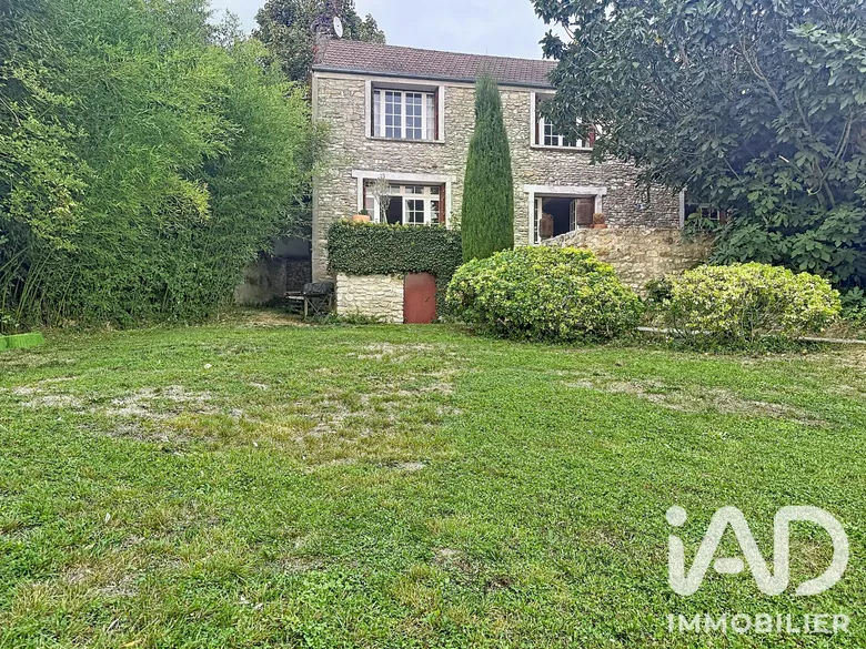 Maison 6 pièces 163 m² · à Fontenay-Saint-Père · 163 m² · 440 000 €