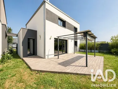 Maison à La Mézière (35520)