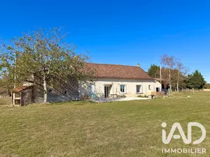 Maison de campagne à La Bussière (86310)
