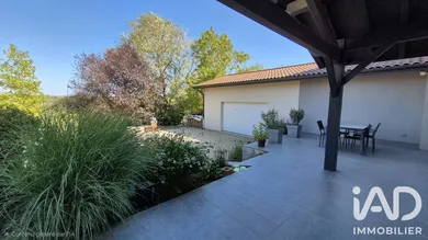 House in Faramans (01800)