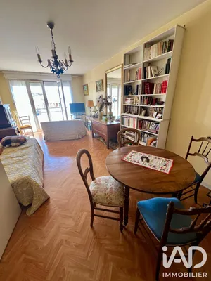 Apartment in Bourges (18000)