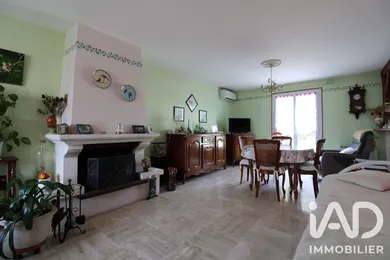 Maison traditionnelle à Bréval (78980)