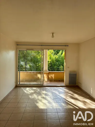 Appartement à Salon-de-Provence (13300)