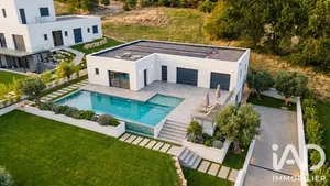 Maison d'architecte à Pujaudran (32600)