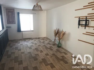 Townhouse in La Chapelle-Saint-Laurent (79430)