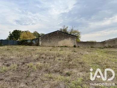 Building plot in Saint-Selve (33650)