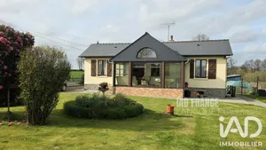 Maison de campagne à Saint-Ellier-du-Maine (53220)