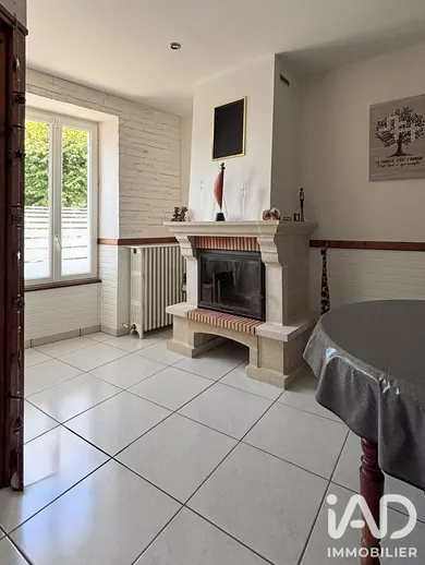 Maison de ville à saintes (17100)