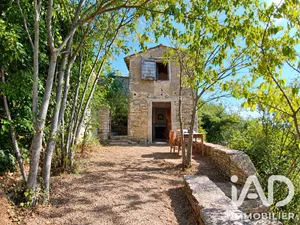 Farm land in Gordes (84220)