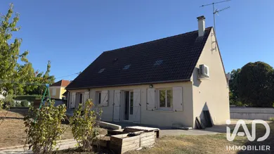 Maison à Saint-Cyr-sur-Morin (77750)