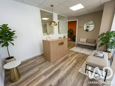 Boutique/Local commercial à Hyères (83400)