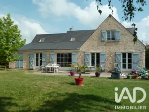 Maison à Chaumont-en-Vexin (60240)