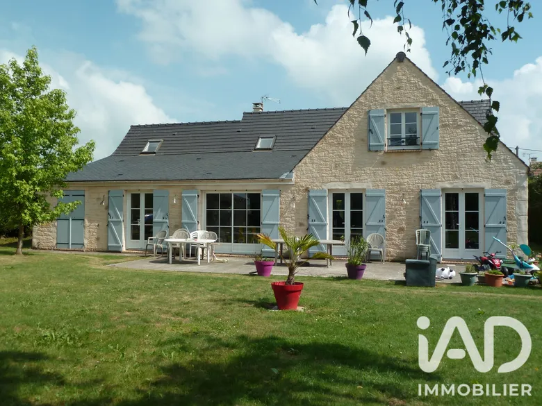 Maison 8 pièces 225 m² · à Chaumont-en-Vexin · 225 m² · 375 000 €