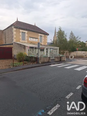 Maison de village à Valdivienne (86300)