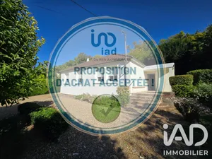 House in Maintenon (28130)