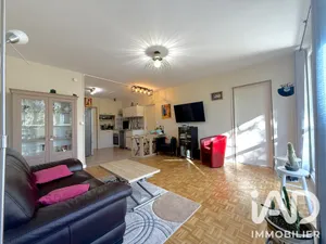 Apartment in Villecresnes (94440)