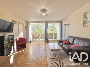 Apartment in Villecresnes (94440)