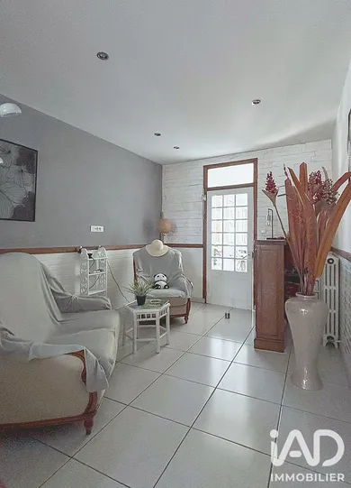 Townhouse in saintes (17100)