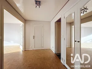 Apartment in Enghien-les-Bains (95880)