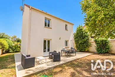 Maison traditionnelle à Savigny-sur-Orge (91600)