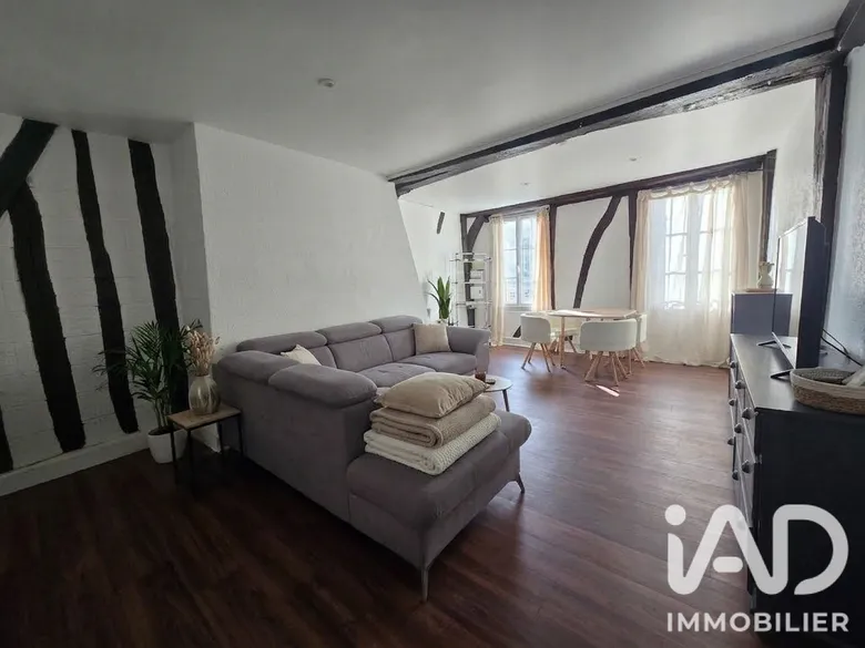 Immeuble 87 m² à Dreux