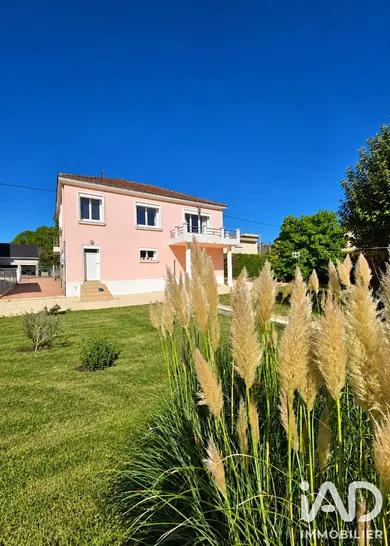 Townhouse in Saint-Vallier (71230)