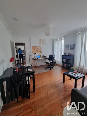 Apartment in Paris (75019)