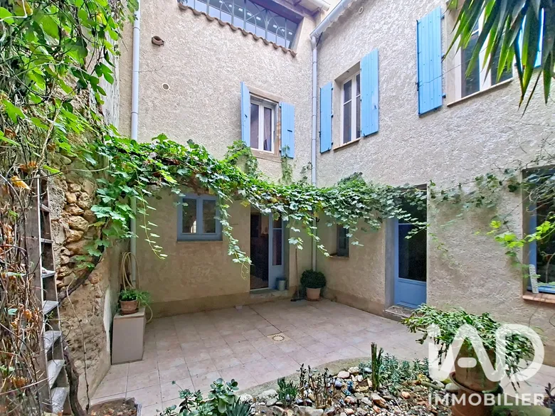 Maison 8 pièces 213 m² · à Fabrezan · 213 m² · 250 000 €