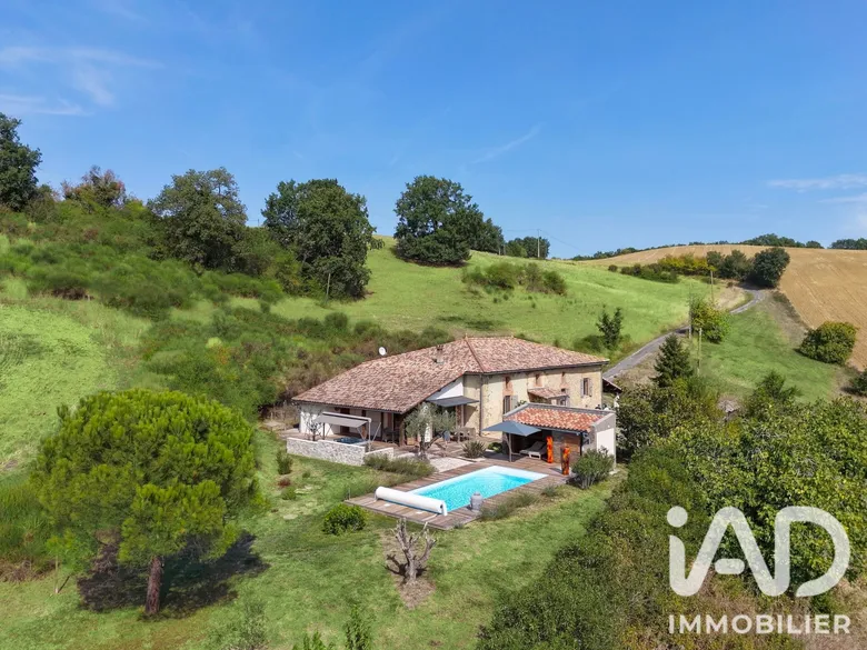 Maison 5 pièces 185 m² · à Ambax · 185 m² · 345 000 €