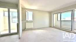 Apartment in Hyères (83400)