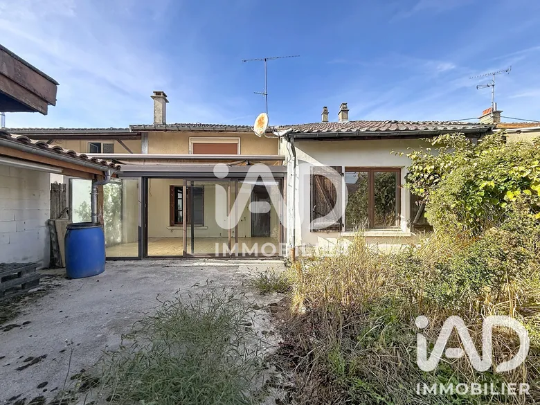Maison 6 pièces 151 m² · à Sainte-Menehould · 151 m² · 65 000 €