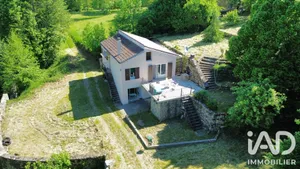 Maison de campagne à Saint-Andéol-de-Fourchades (07160)