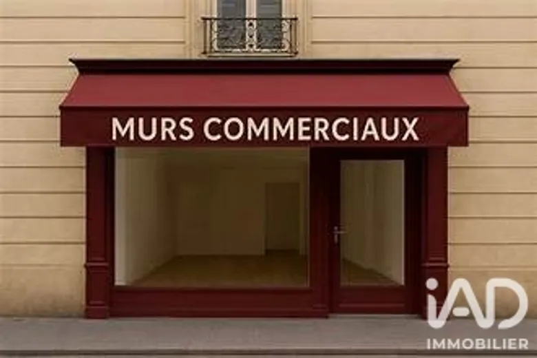 Local commercial 100 m² · à Pontoise · 100 m² · 155 600 €