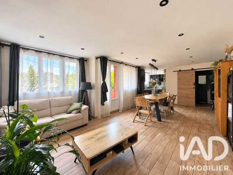 Appartement 5 pièces 74 m² · à Morsang-sur-Orge · 74 m² · 185 000 €