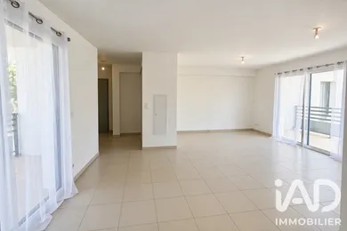 Appartement à La Rochelle (17000)