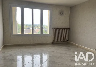 Apartment in Paron (89100)