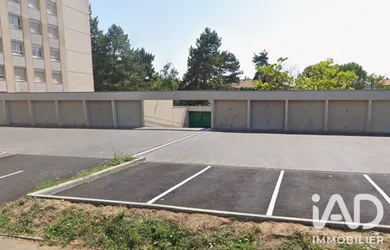 Garage à Poitiers (86000)