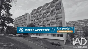 Apartment in Plaisir (78370)