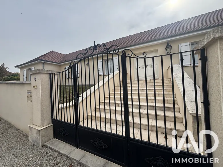 Maison 5 pièces 182 m² · à Villacerf · 182 m² · 420 000 €