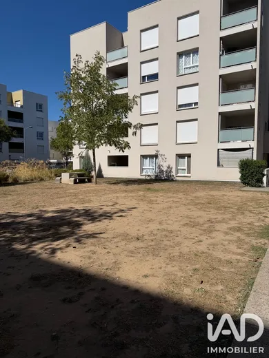 Appartement à Vaulx-en-Velin (69120)