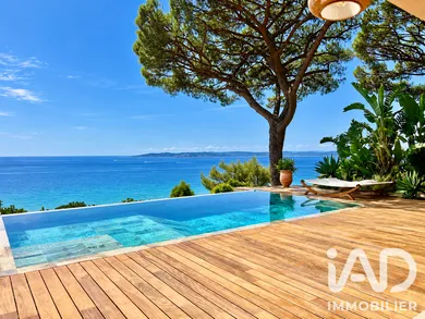 Maison d'architecte à Sainte-Maxime (83120)