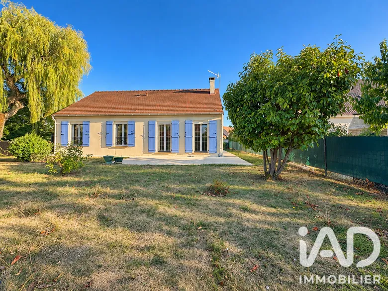 Maison 5 pièces 94 m² · à Breuillet · 94 m² · 329 000 €