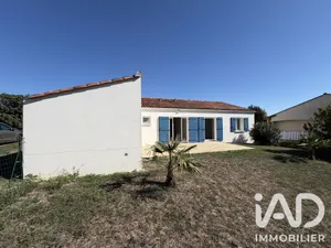 House in Angles (85750)