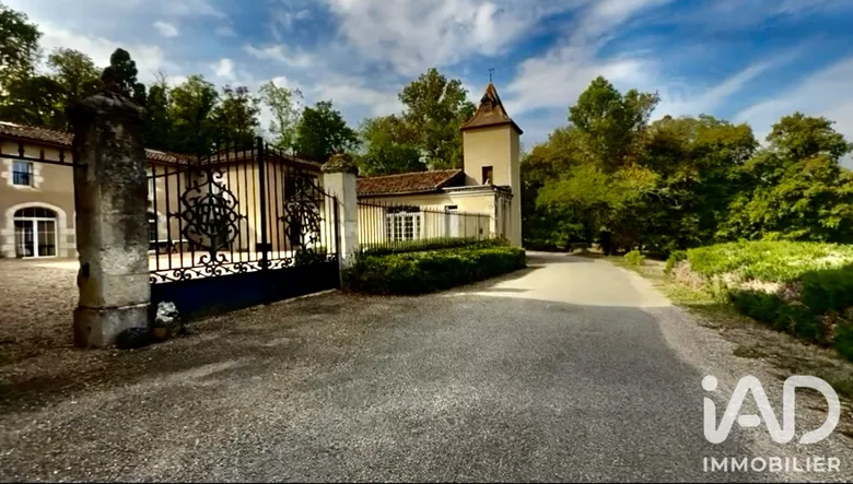 Maison 20 pièces 100 m² · à Auch · 100 m² · 4 500 000 €