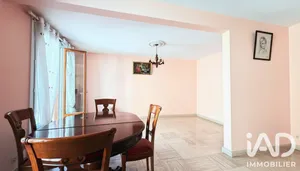 Apartment in Saint-Étienne (42100)