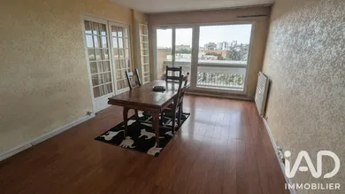 Apartment in Évry (91000)